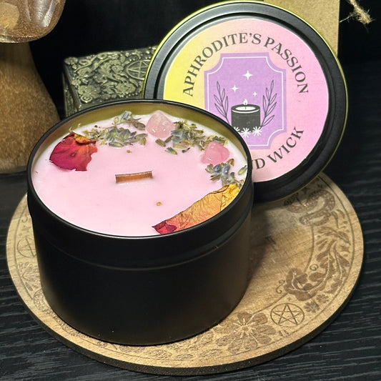 Aphrodite’s Passion Deity Candle – Rose Quartz, Soy Wax, Rosemary & Rose Geranium